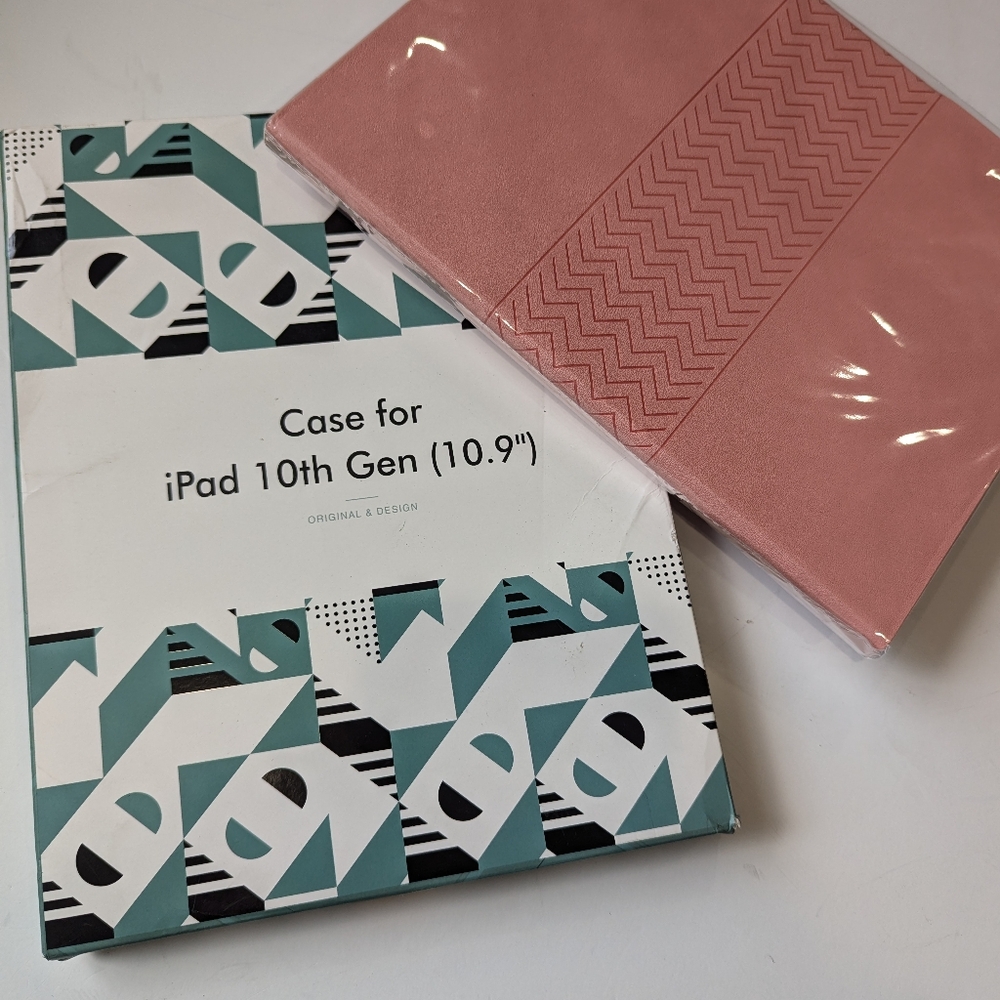 Auaua Case for iPad 10th Generation 2022, 10.9 inch Case Pink New in Box